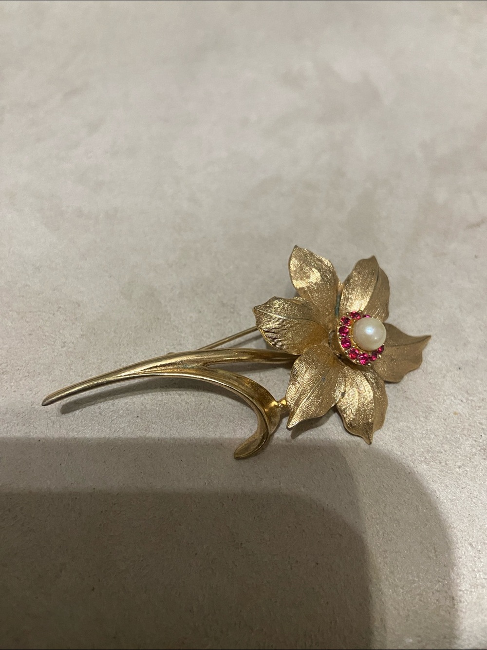 Signed BOUCHER Narcissus Flower Pin Brooch with Pink Rhinestones and Pearl